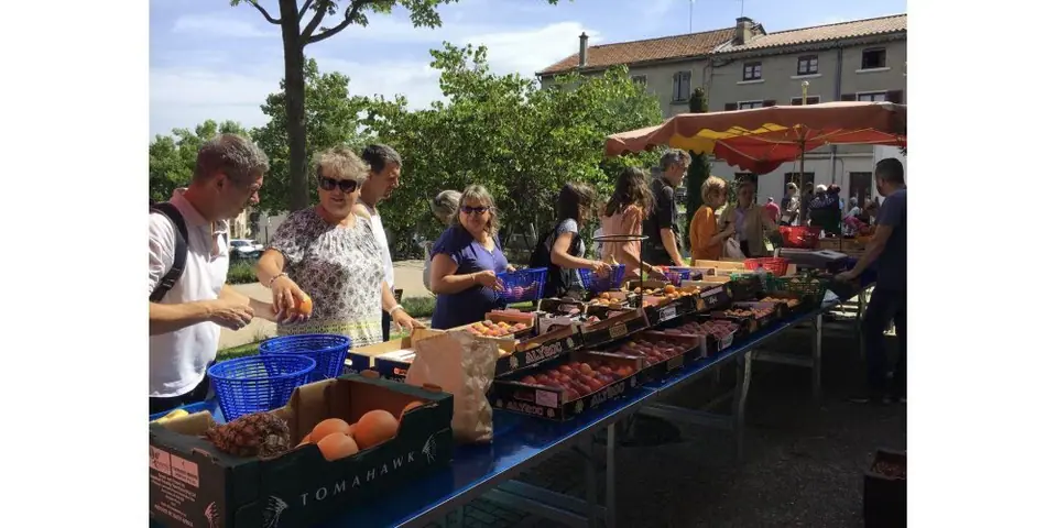 Marché du Centre à Charly (69)