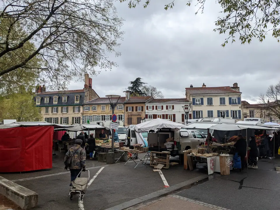 Marché Place Mathieu Jaboulay à Saint-Genis-Laval (69)