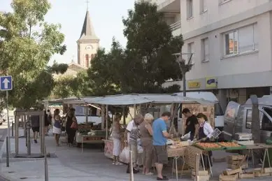 Marché du Bourg à Francheville (69)