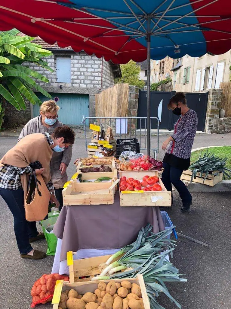 Marché du Centre à Larche (19)