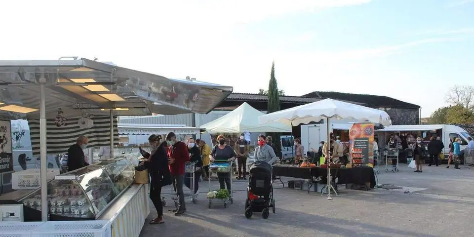 Marché du Tambourinour à Mainxe-Gondeville (16)