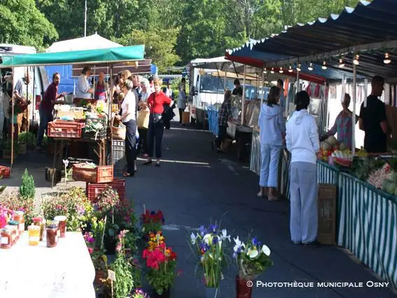 Marché du Centre à Osny (95)
