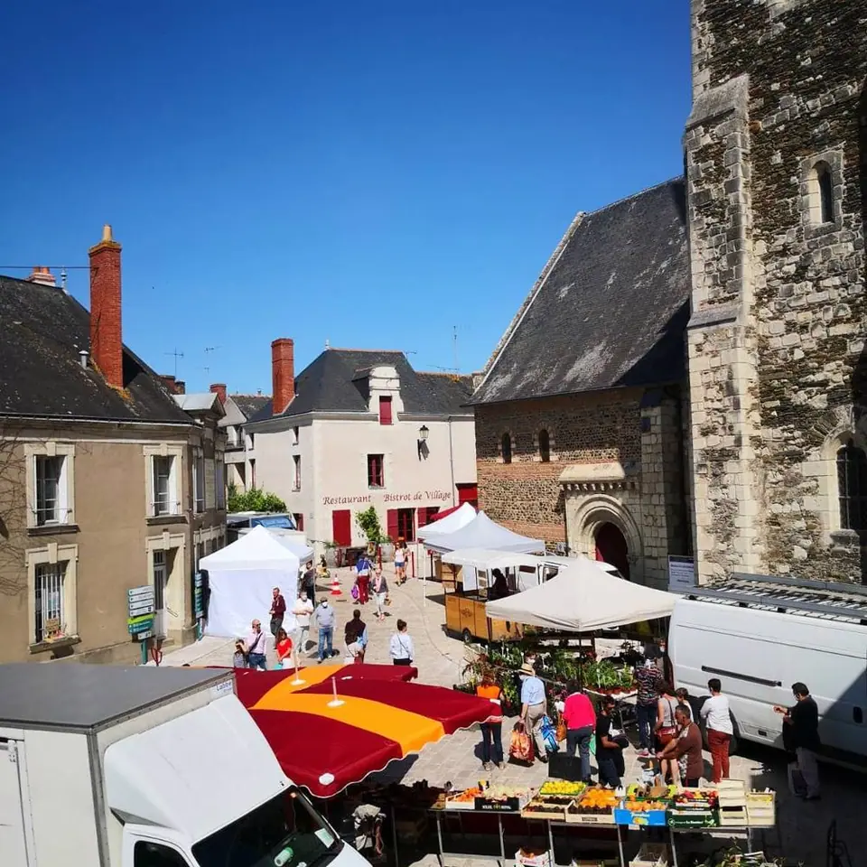 Marché du Centre à Savennières (49)