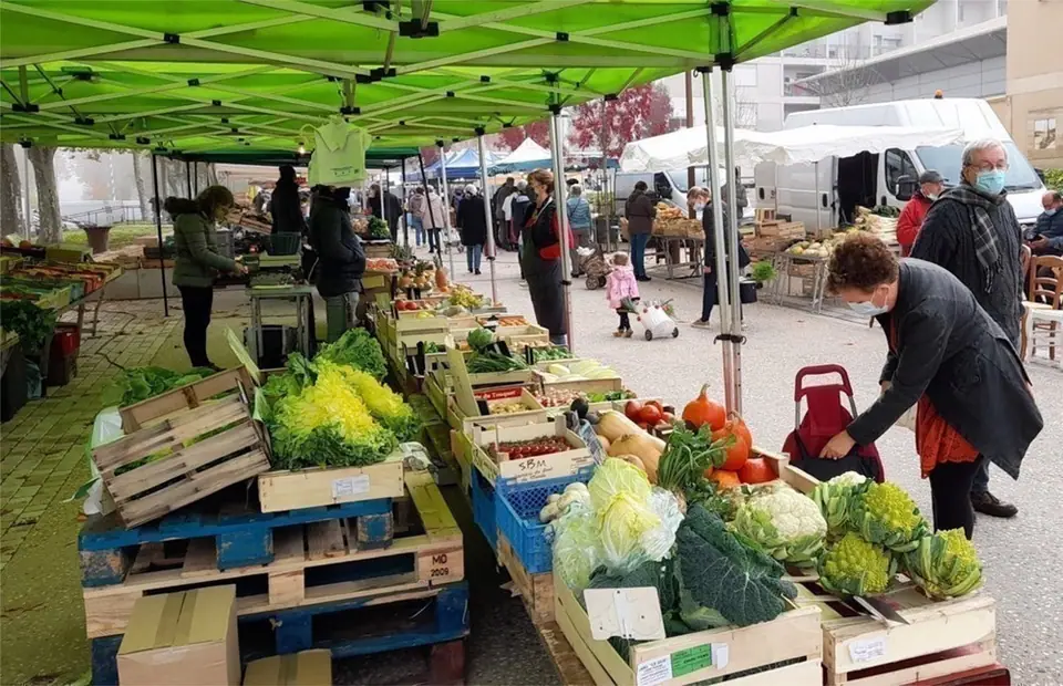 Marché du Centre à Caudrot (33)