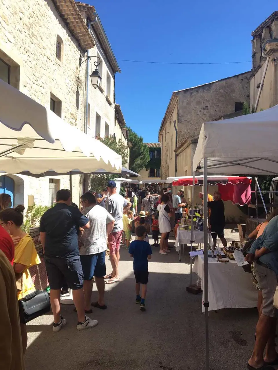 Marché du Centre à Saint-Hilaire-d'Ozilhan (30)