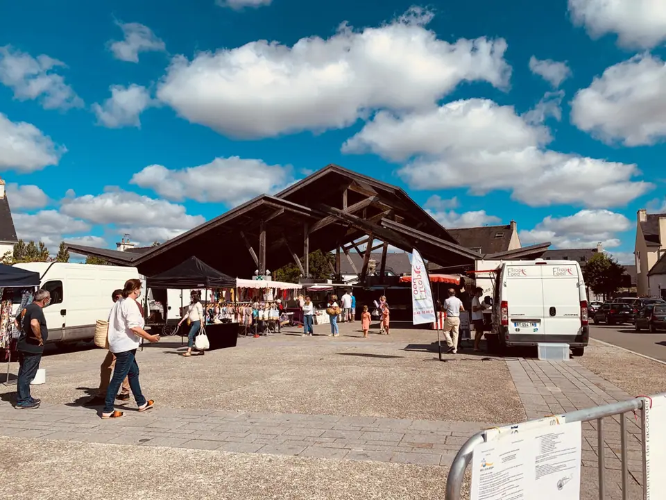 Marché du Centre à Riec-sur-Bélon (29)