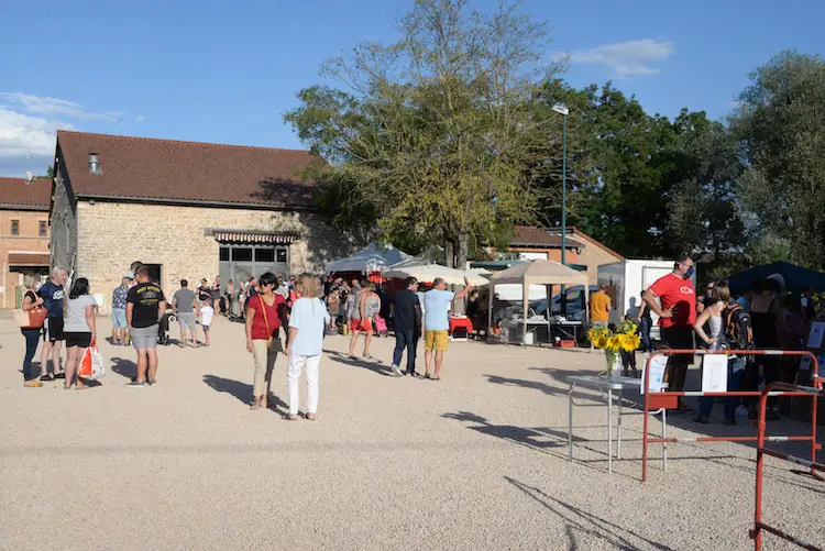 Marché de producteurs à La Salle (71)
