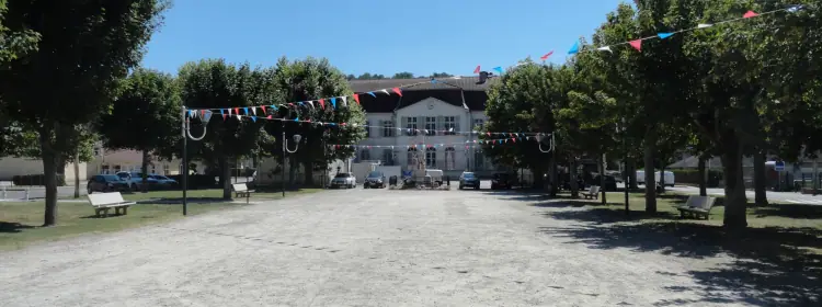 Marché du Centre à Saint-Savin (38)