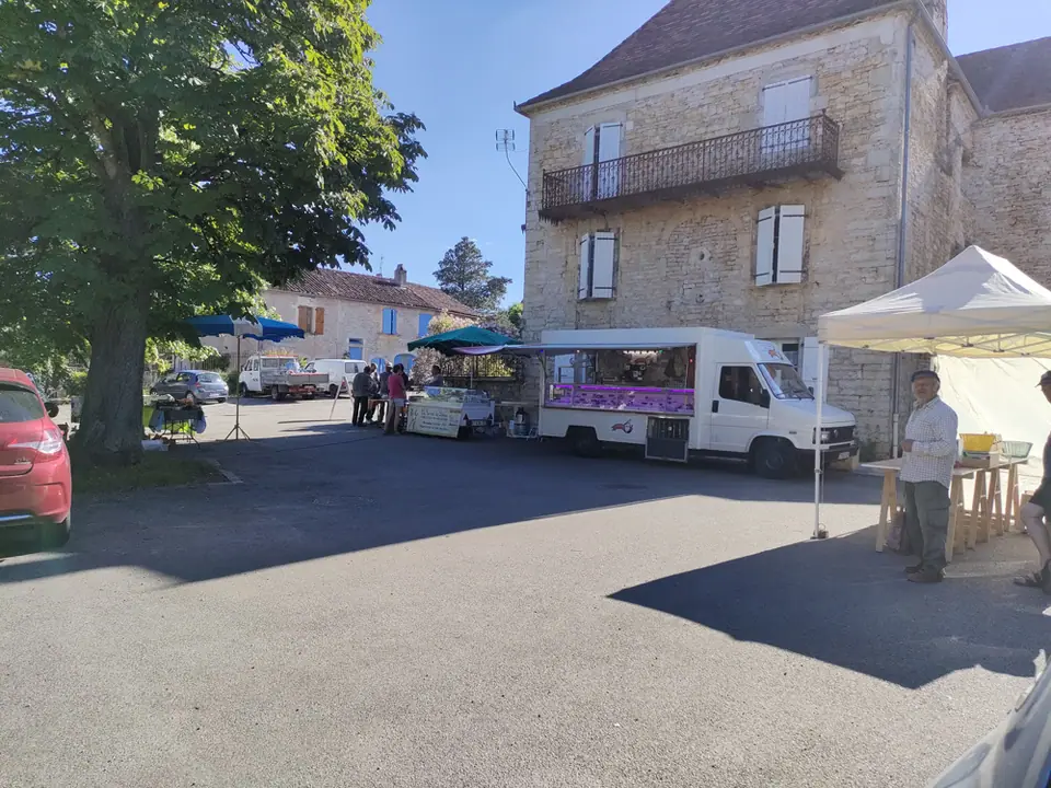 Marché du Centre à Varaire (46)
