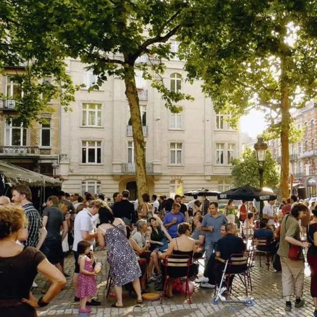 Marché Place Van Meenen à Saint-Gilles (Belgique)