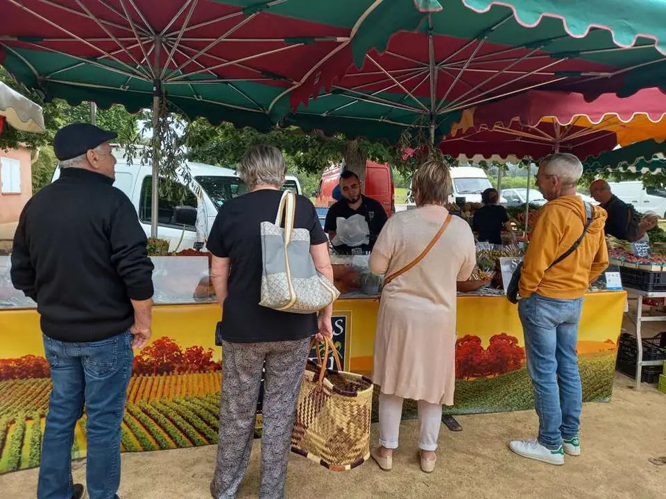Marché du Centree Saint Anne d'Evenos (83)