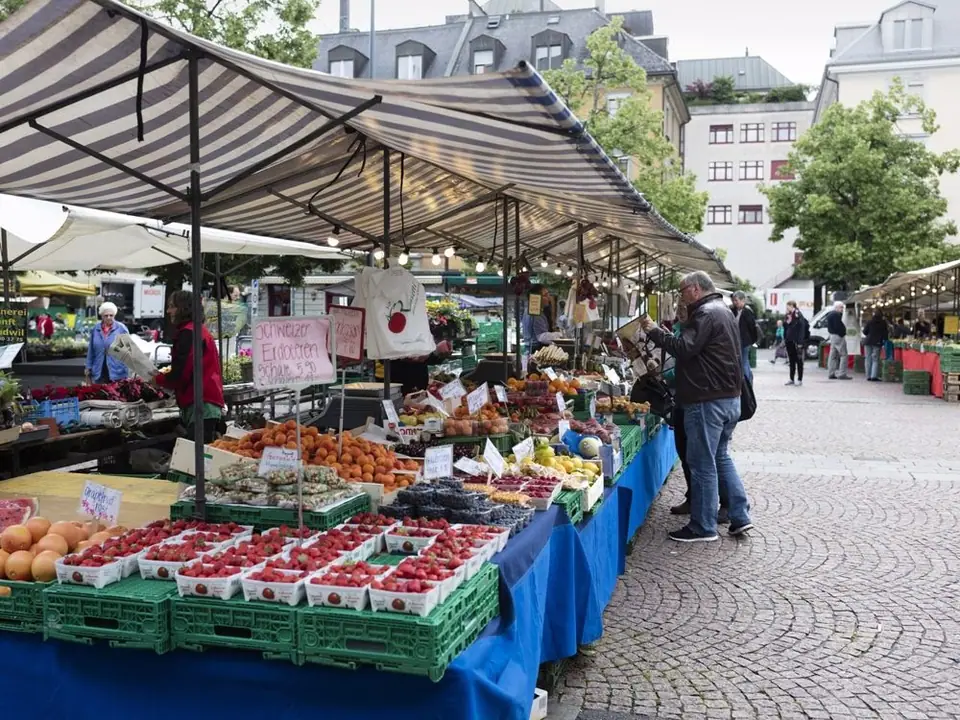 Marché Oerlikon à Zurich (Suisse)