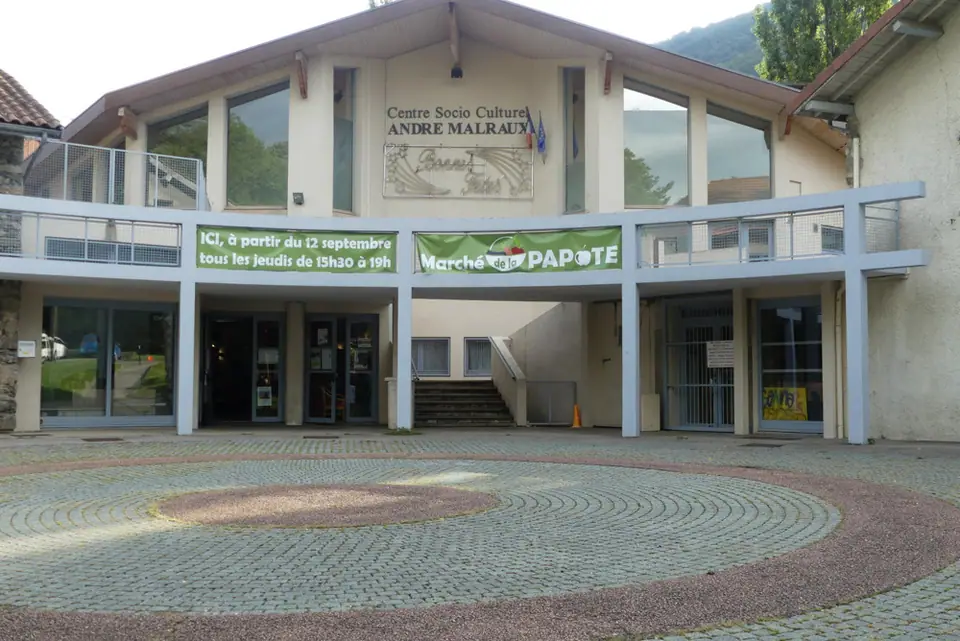 Marché de producteurs locaux La Papote à Jarrie (38)