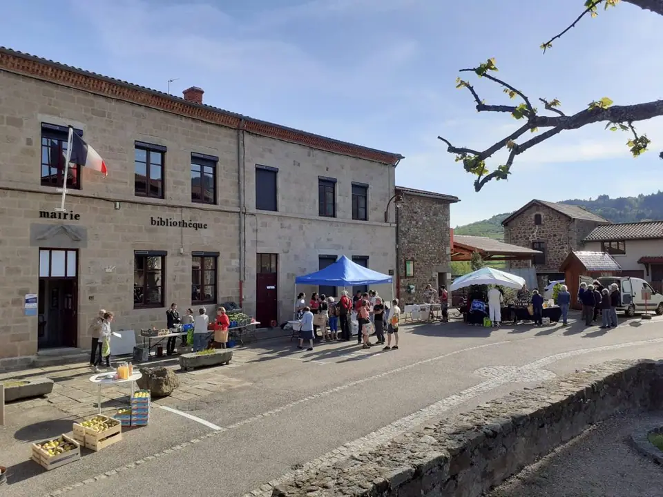 Marché du Centre à Saint-Apollinard (42)