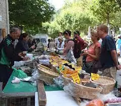 Marché du Centre à Génolhac (30)