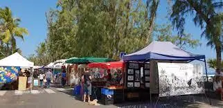 Marché forain à Saint-Leu (974)