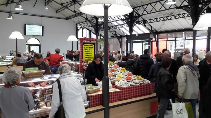 Marché du Centre à Durdat-Larequille (03)