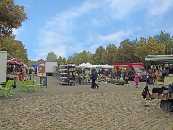 Marché du Centre à Perwez (Belgique)