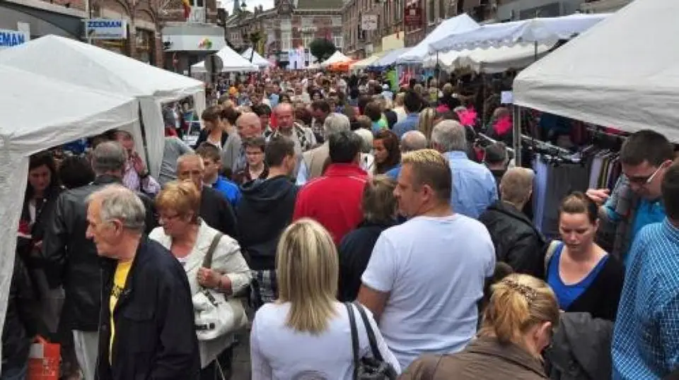 Marché du Centre à Visé (Belgique)