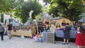 Marché de créateurs à Jaujac (07)