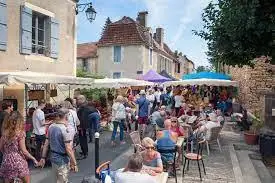Marché des Producteurs de pays à Sainte Alvere (24)