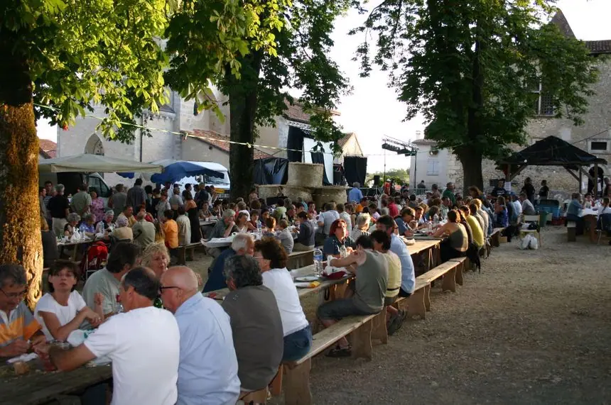 Marché des Producteurs de pays à Varaignes (24)
