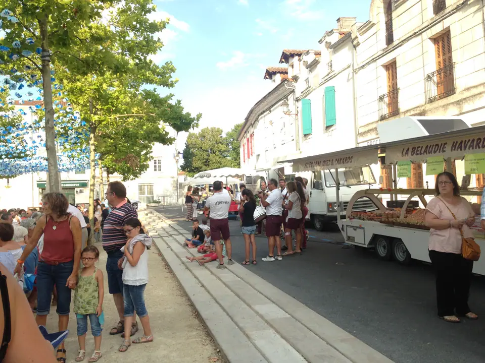 Marché des Producteurs de pays à Verteillac (24)