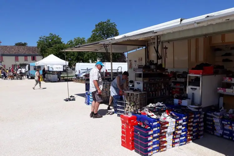 Marché du Centre à Pleumartin (86)