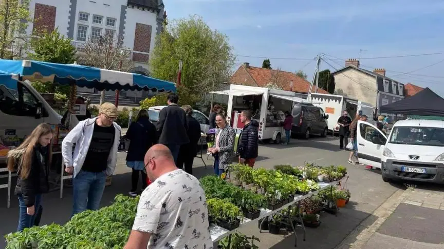 Marché du Centre à Pelves (62)