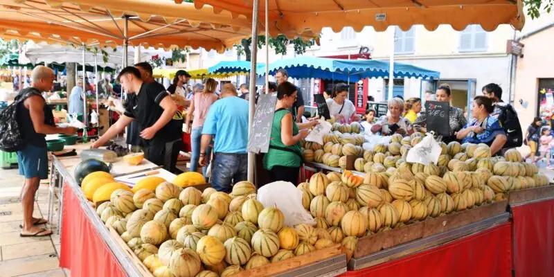Marché de l’Alcazar à Eyguières (13)