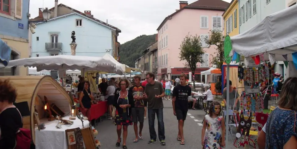 Marché du Centre à Moirans-en-Montagne (39)