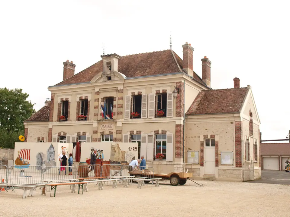 Au marché des saveurs (Grands Pleux) à Hermé (77)