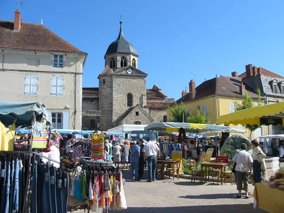 Marché du Centre à Bellenaves (03)