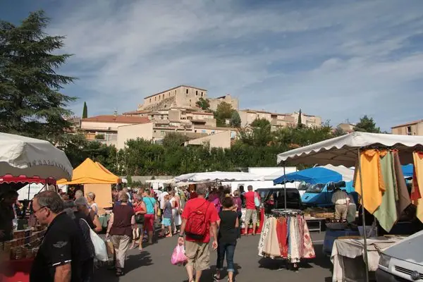 Marché du Centre à Gréoux-les-Bains (04)