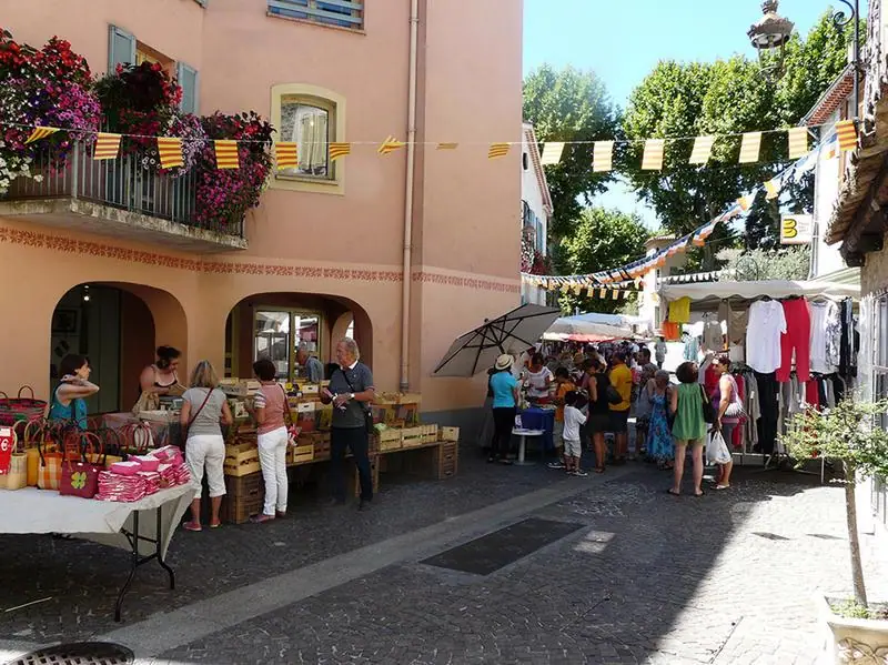 Marché du Village à Villeneuve-Loubet (06)