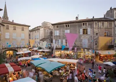 Marché du Centre à Lablachère (07)
