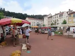 Marché du Centre au Cheylard (07)