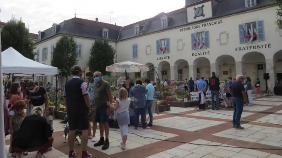 Marché du Centre à Bar-sur-Aube (10)