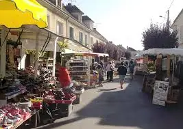 Marché du Centre à Villenauxe-la-Grande (10)
