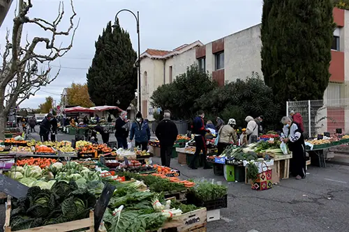 Marché du Centre à Rognac (13)