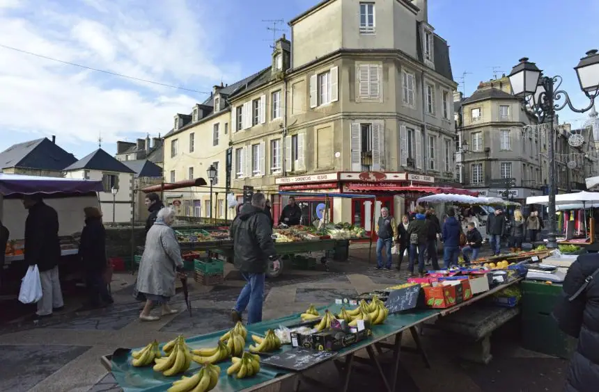 Marché Saint Jean à Bayeux (14)