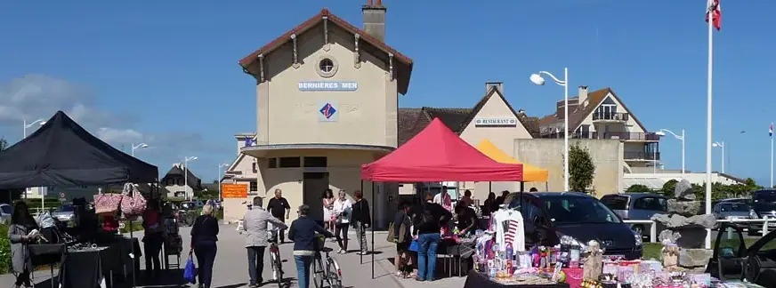Marché du Centre à Bernières-sur-Mer (14)