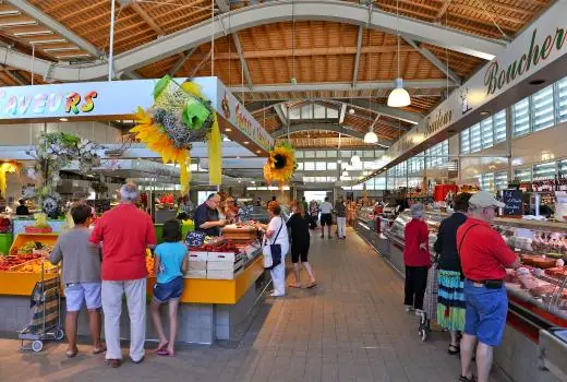 Marché des Halles à Cabourg (14)