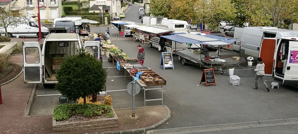 Marché du Centre à Évrecy (14)