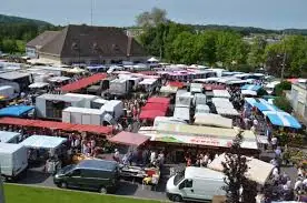 Marché du Centre à Pont-l'Évêque (14)