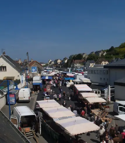 Marché du Centre à Port en Bessin (14)