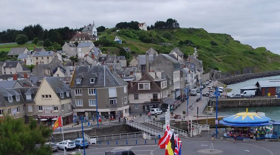 Marché aux Poissons à Port en Bessin (14)