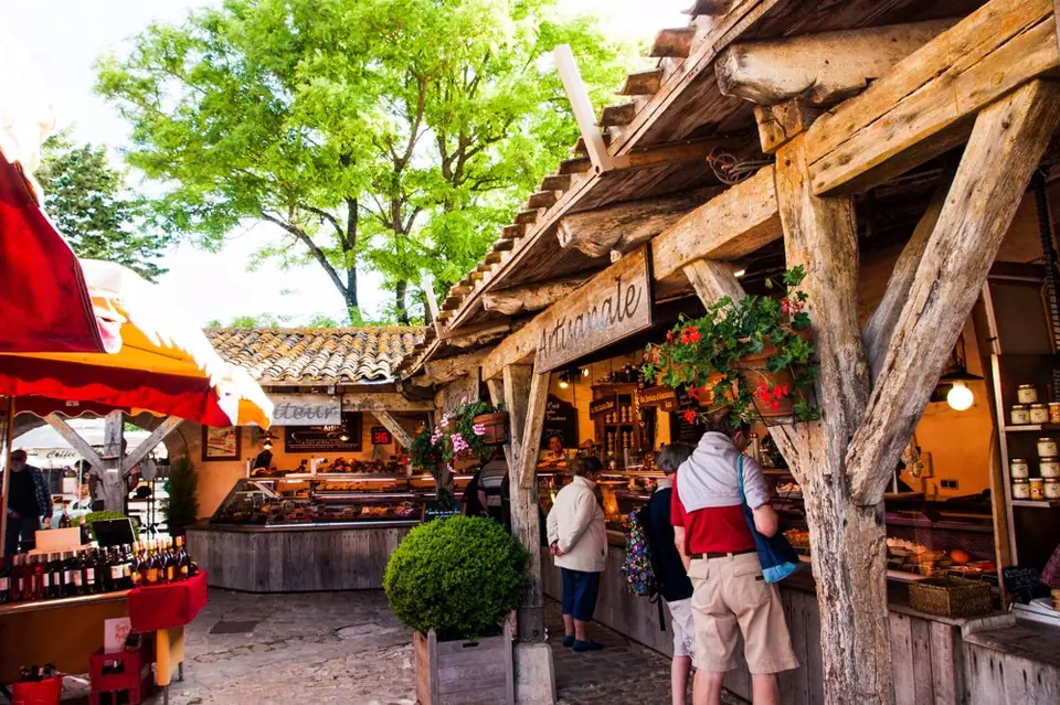 Marché du Centre à La Flotte (17)