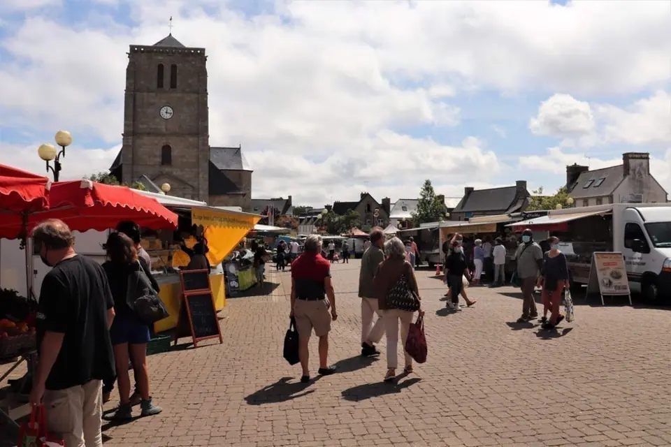 Marché du Centre à Penvénan (22)
