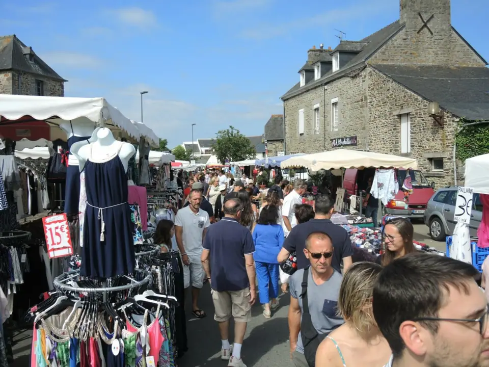Marché du Centre à Plerin sur Mer (22)